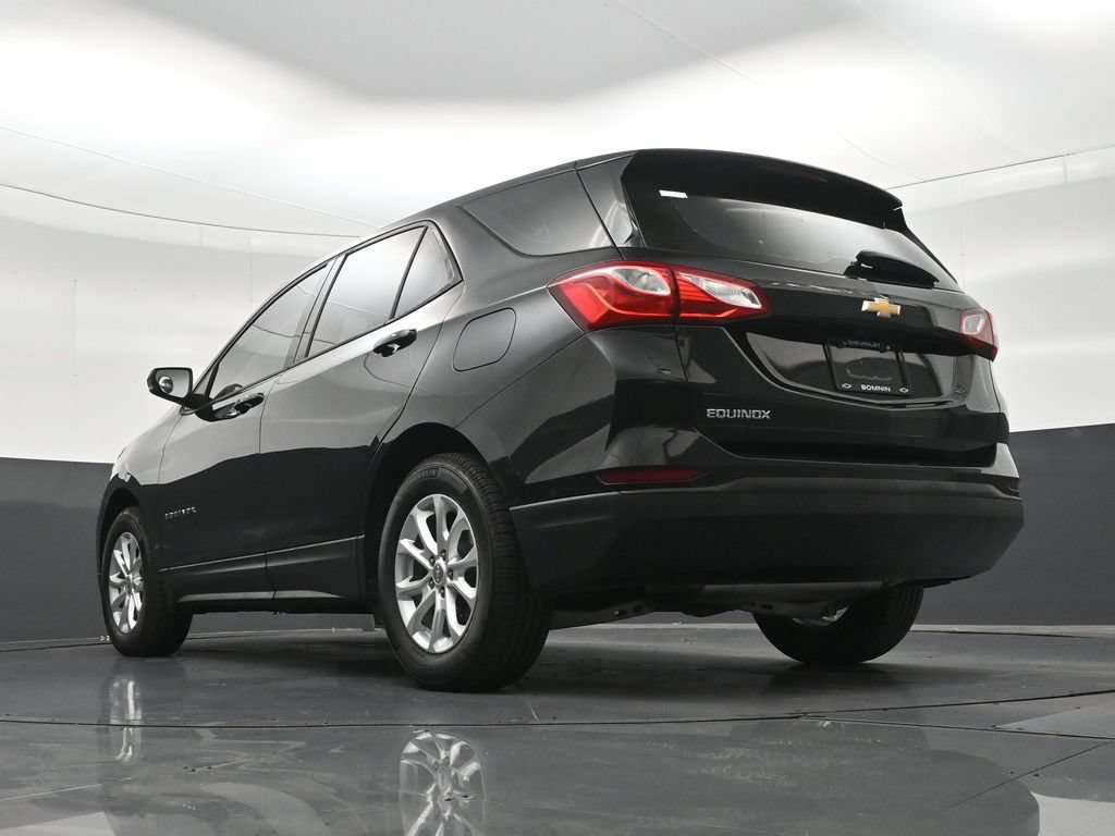 Used 2019 Chevrolet Equinox LS FWD image 25