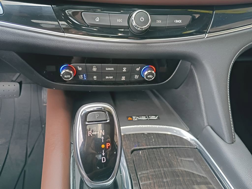 Used 2019 Buick Enclave Avenir w/ Avenir Technology Package image 21