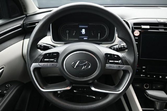Used 2024 Hyundai Tucson SEL FWD image 16