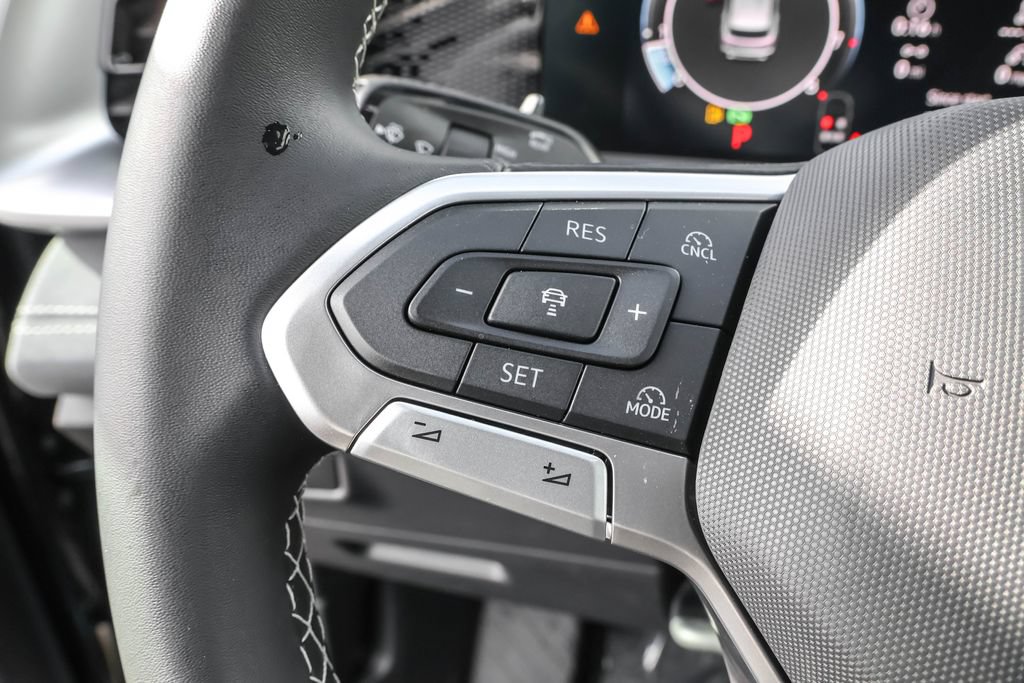 New 2026 Volkswagen Tiguan SE AWD/4WD image 26