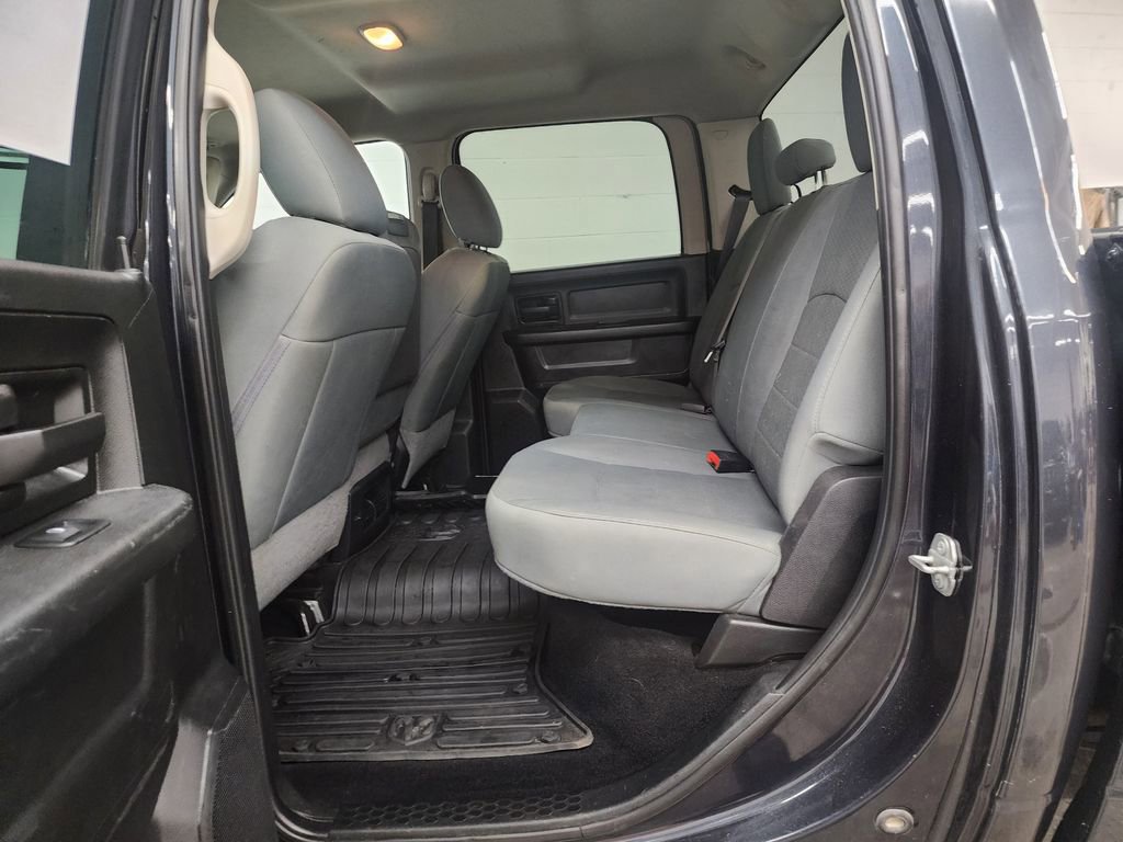 Used 2018 RAM 2500 Tradesman w/ Chrome Appearance Group image 21