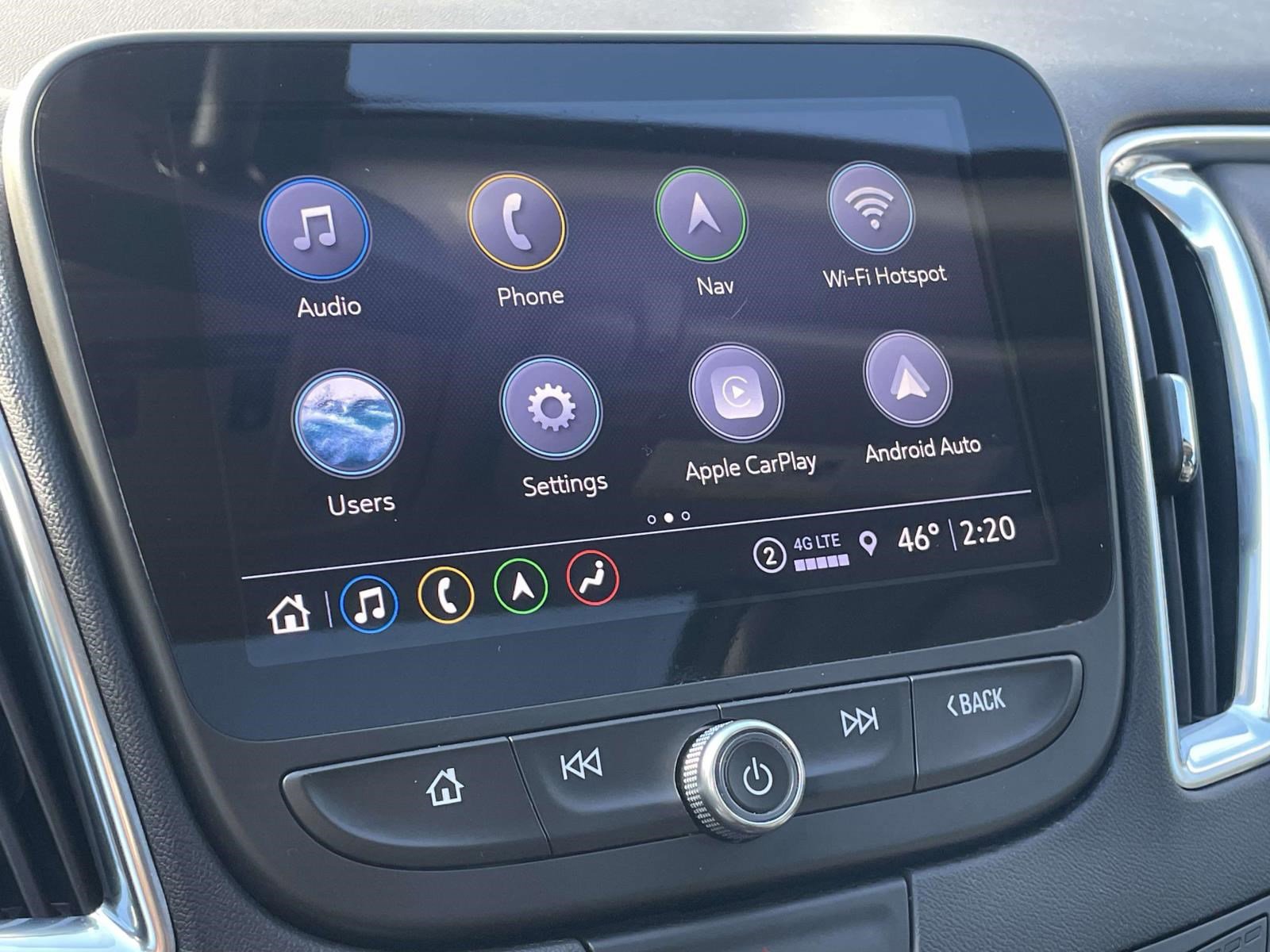 Used 2022 Chevrolet Malibu Premier image 31