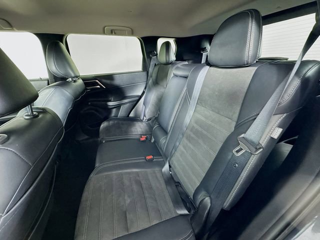 Used 2024 Mitsubishi Outlander SE AWD/4WD image 22