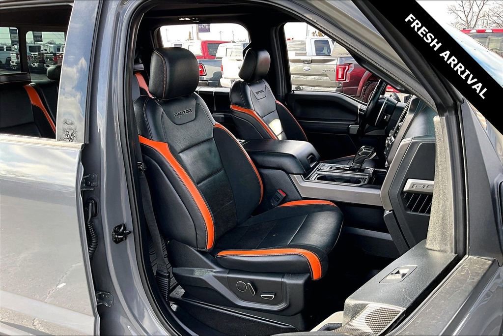 Used 2018 Ford F150 Raptor w/ Equipment Group 802A Luxury image 28