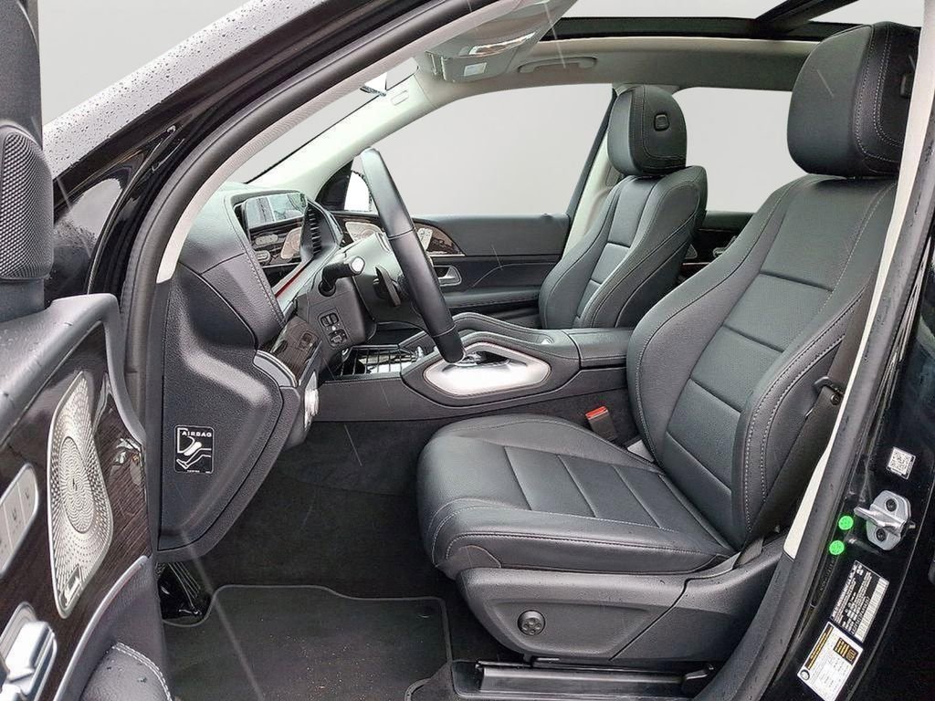 Used 2023 Mercedes-Benz GLS 450 4MATIC image 13