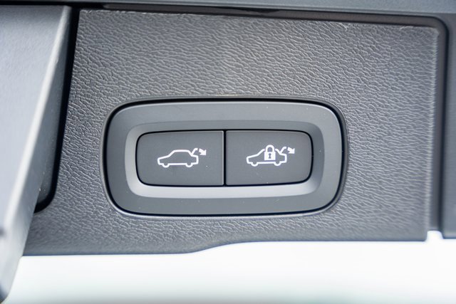 New 2026 Volvo XC60 T8 Plus w/ Protection Package Premier image 10