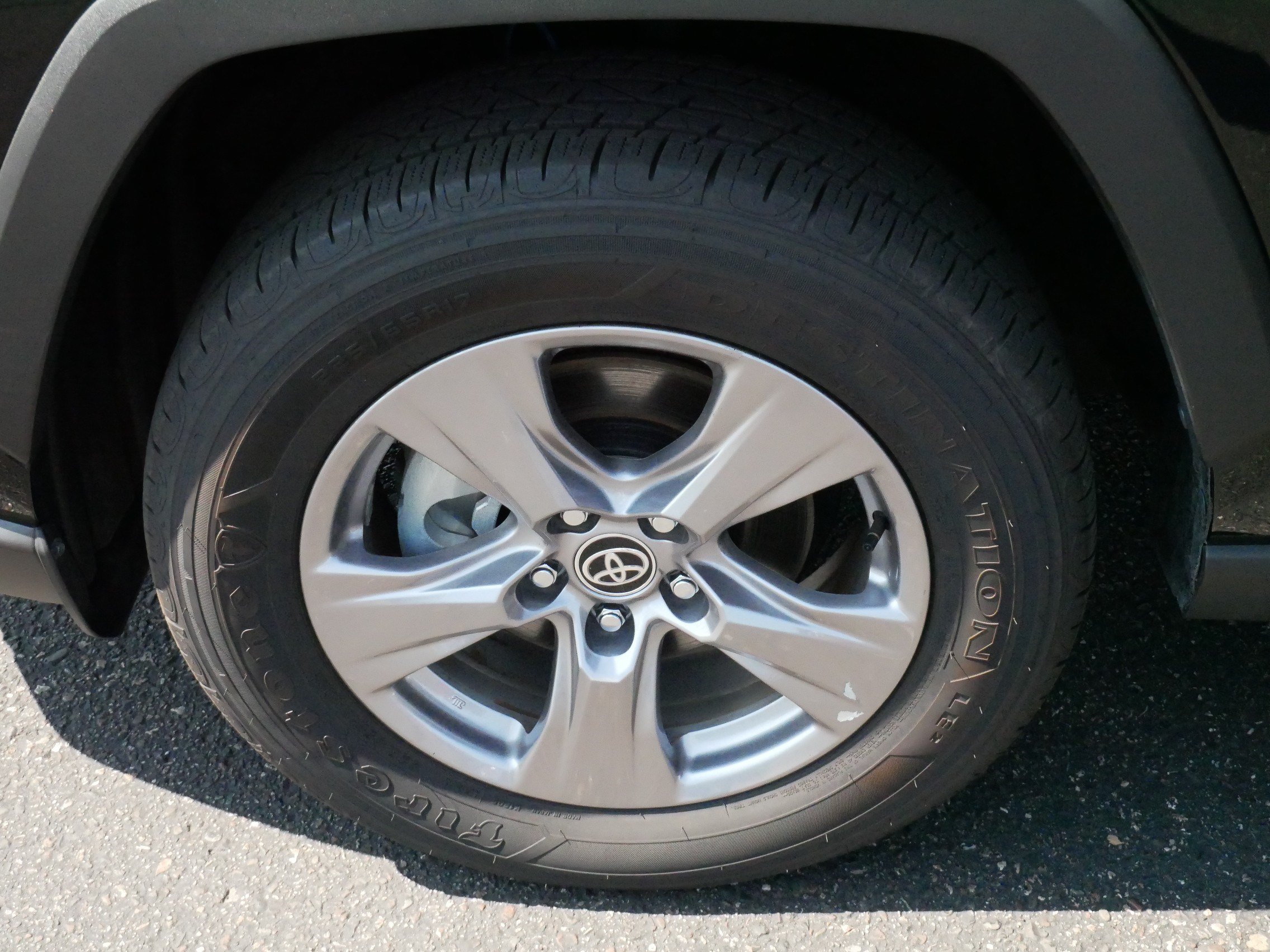 Certified 2025 Toyota RAV4 XLE AWD/4WD image 15