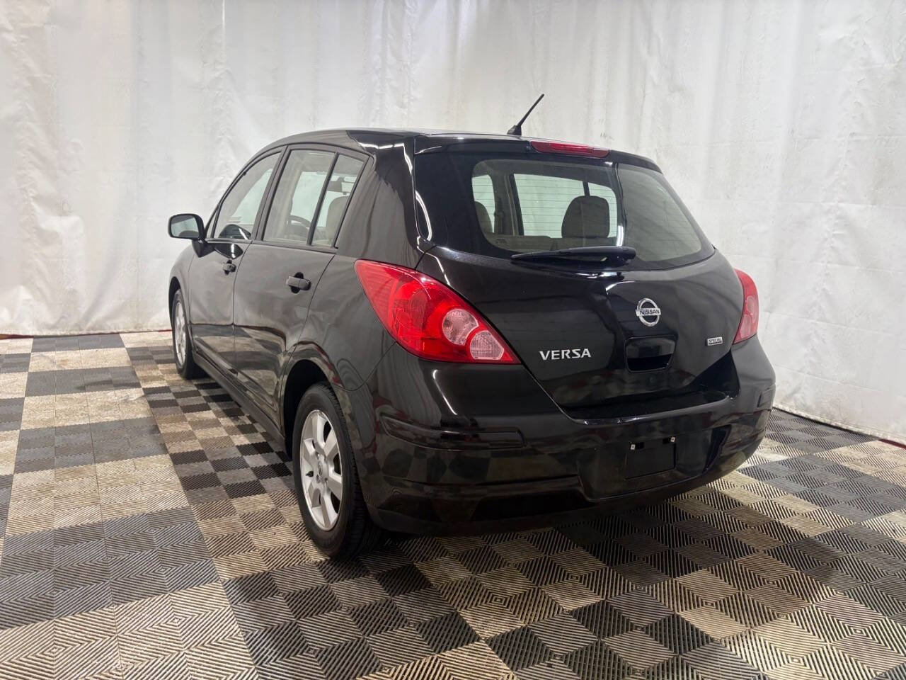 Used 2012 Nissan Versa 1.8 S w/ Special Edition Pkg image 5