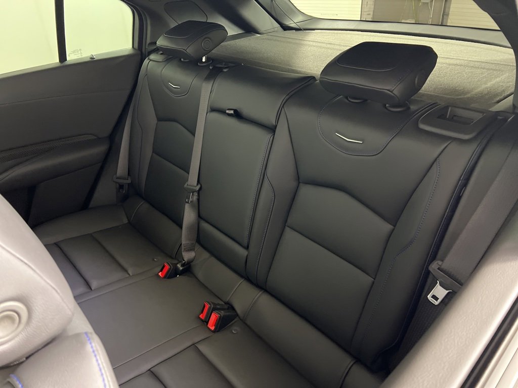 Used 2025 Cadillac XT4 Sport w/ Cold Weather Package image 4