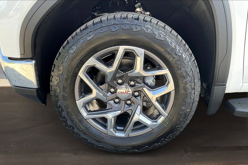 New 2026 GMC Sierra 1500 SLT w/ SLT Premium Package image 13