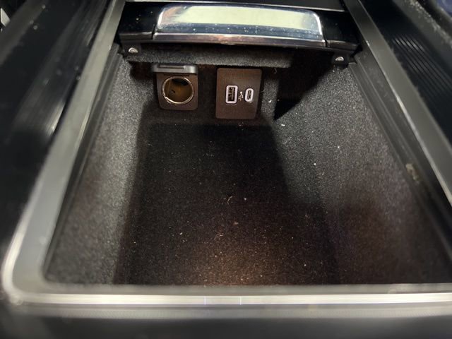 Used 2021 Lincoln Corsair Reserve image 27