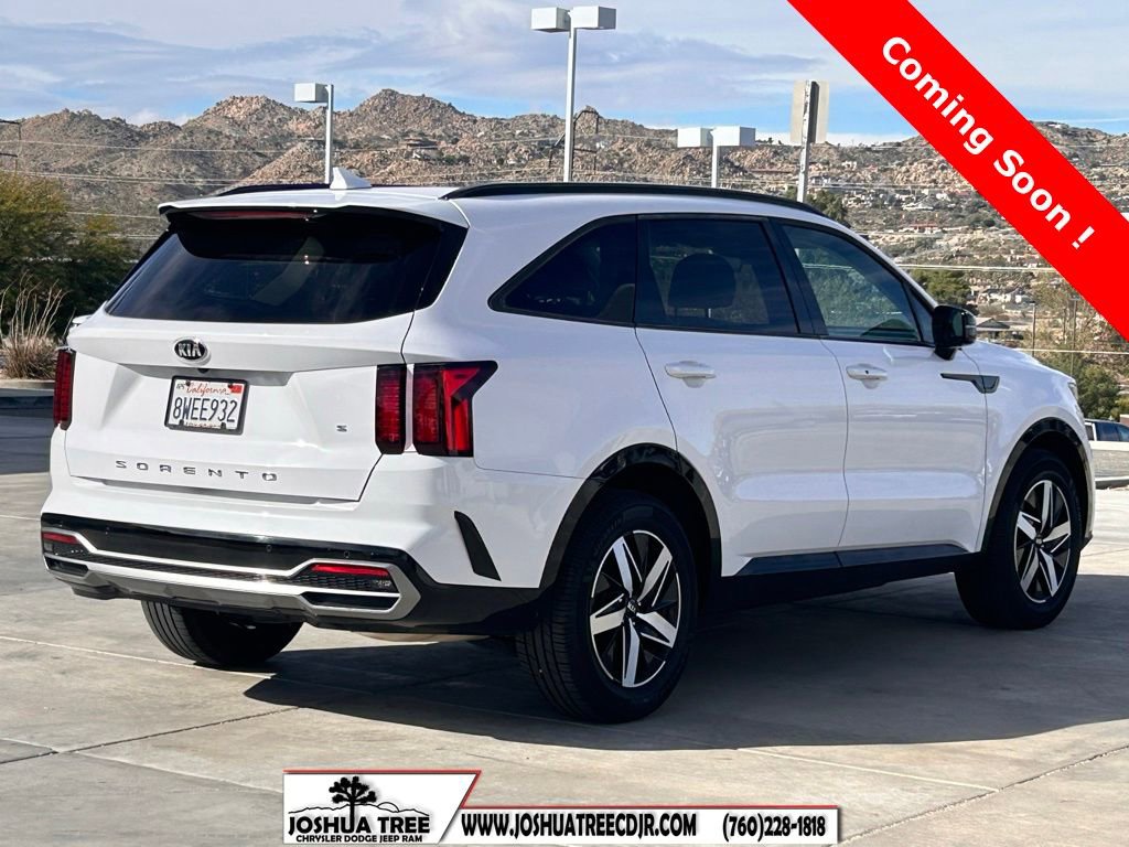 Used 2021 Kia Sorento S w/ Panoramic Sunroof Package image 8