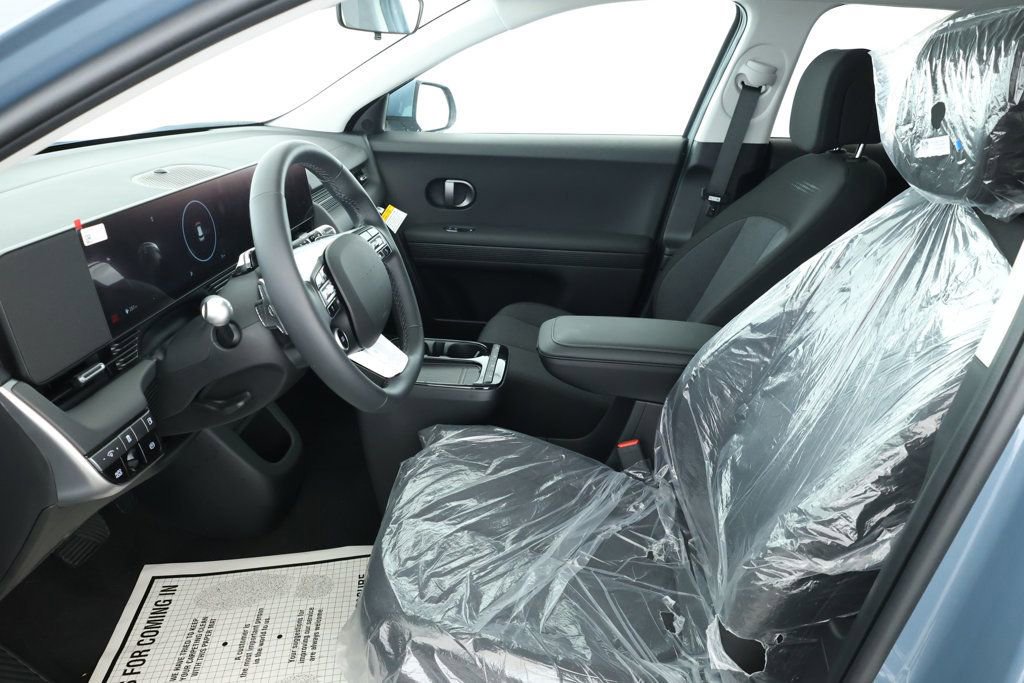 Used 2025 Hyundai Ioniq 5 SE image 17