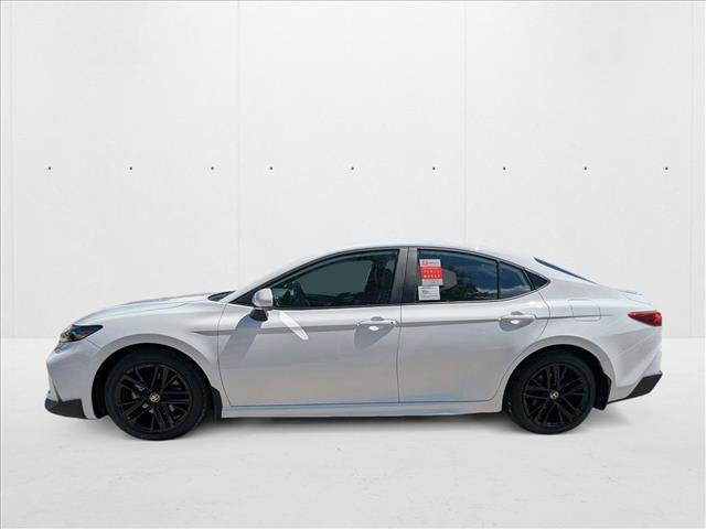New 2025 Toyota Camry SE image 5