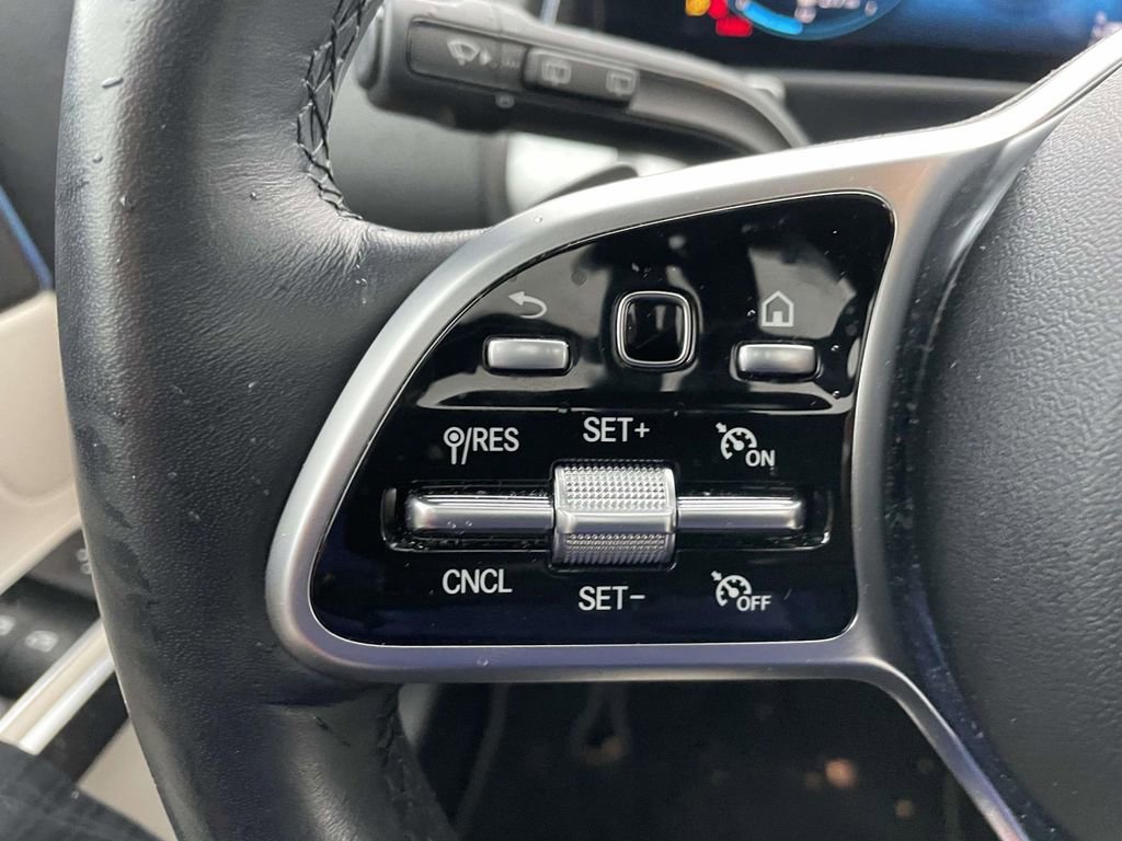 Used 2022 Mercedes-Benz GLB 250 image 31