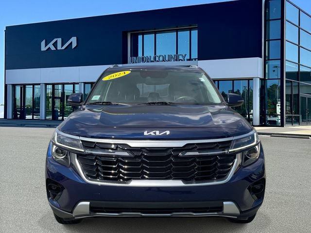 Certified 2024 Kia Seltos EX FWD image 2