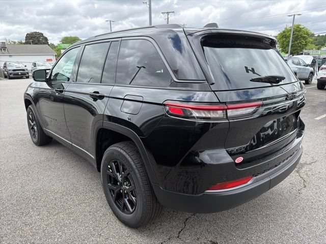 New 2026 Jeep Grand Cherokee Altitude AWD/4WD image 5