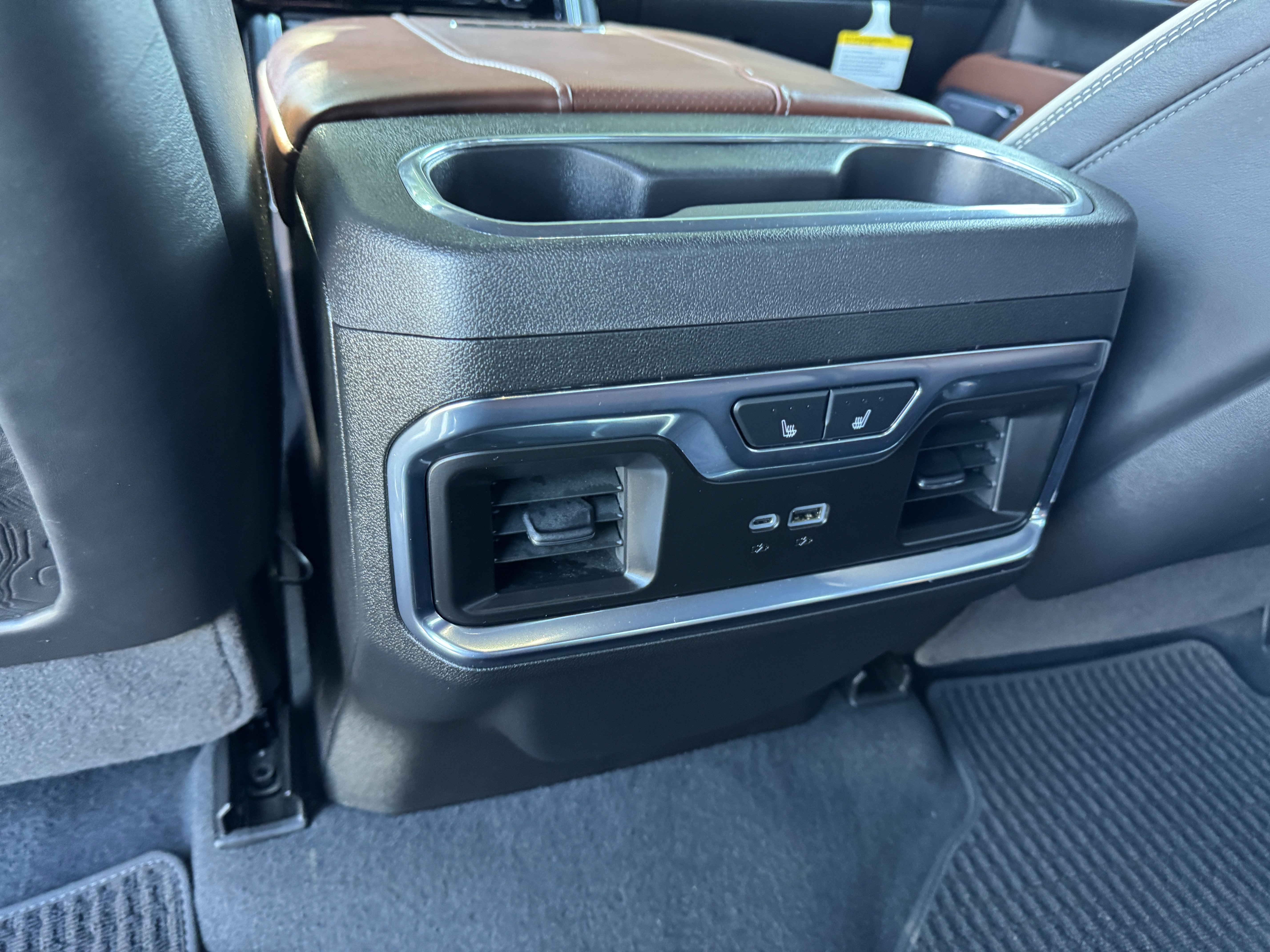 Used 2025 GMC Sierra 2500 Denali Ultimate w/ Max Trailering Package image 16