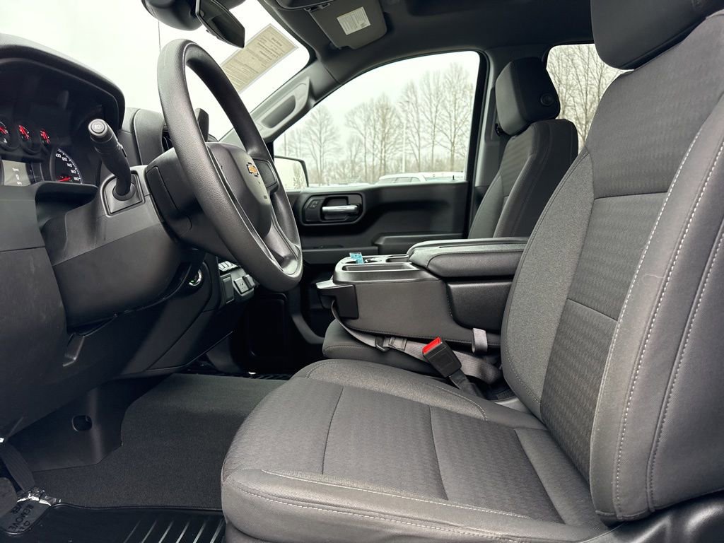 Used 2023 Chevrolet Silverado 1500 Custom image 9