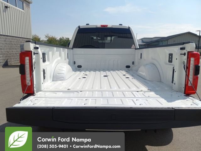 New 2026 Ford F350 4x4 Crew Cab DRW Super Duty image 23