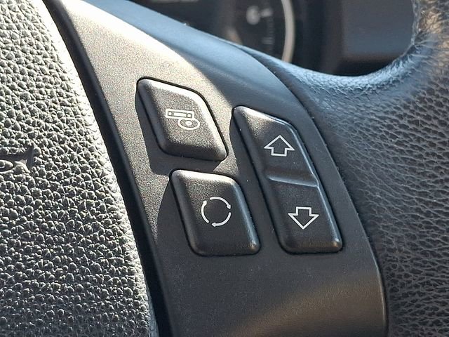 Used 2011 BMW 328i xDrive Sedan image 16