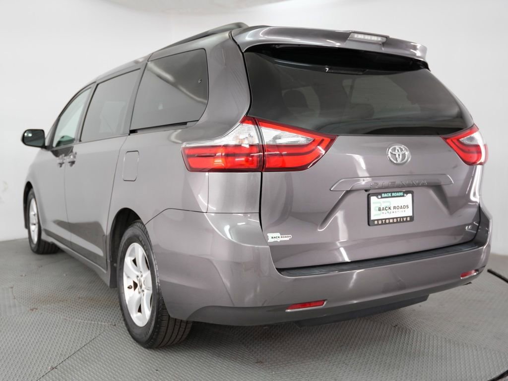 Used 2020 Toyota Sienna LE FWD image 7