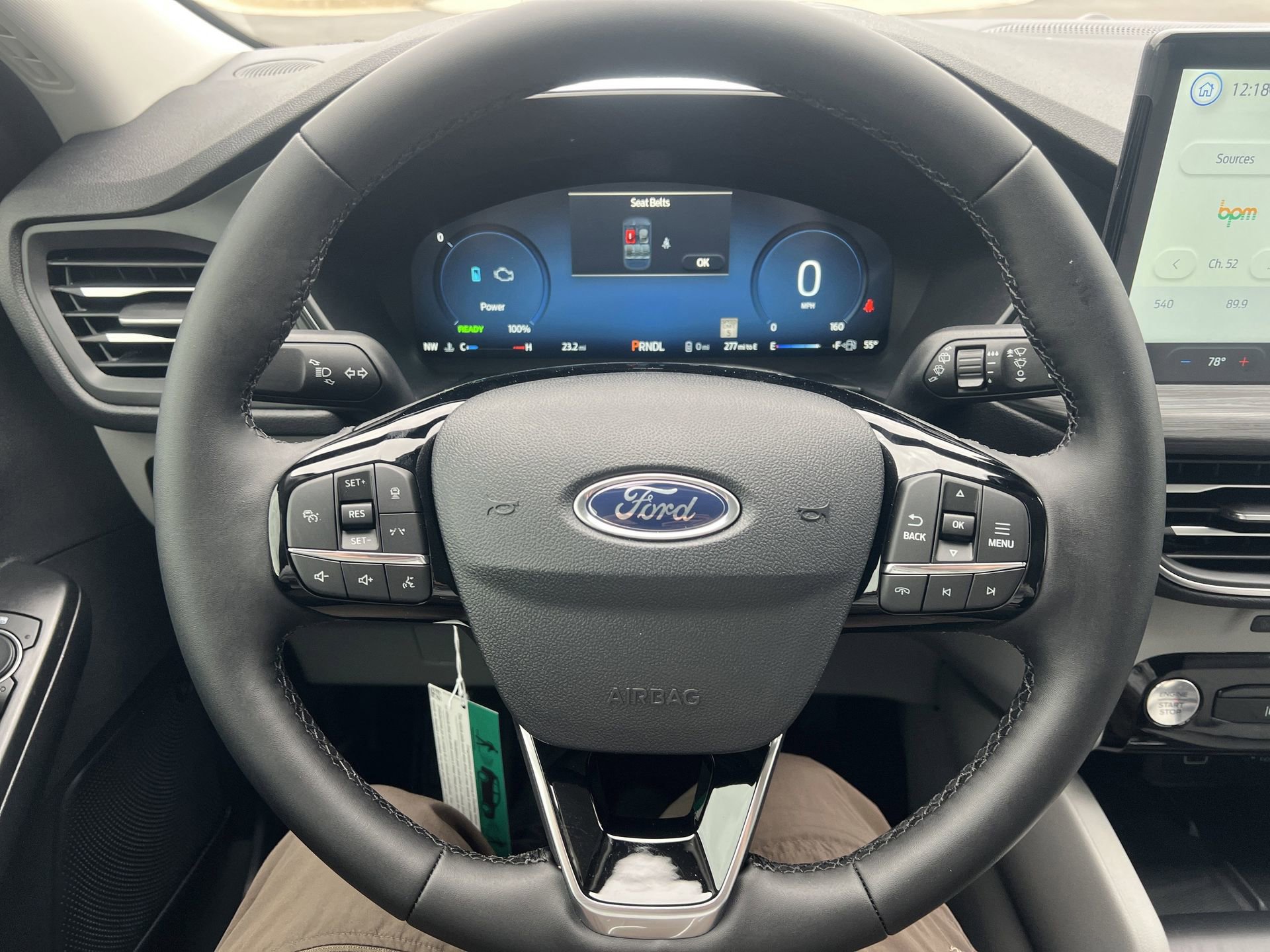 New 2026 Ford Escape SE w/ PHEV Premium Package FWD image 9