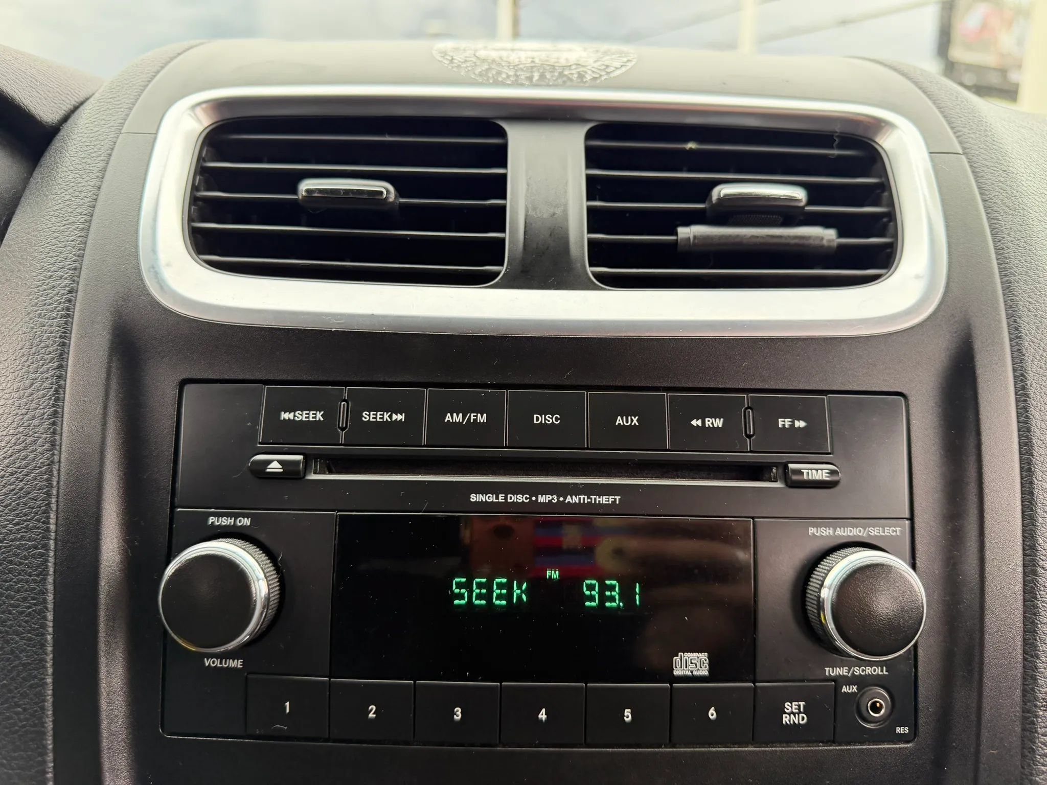 Used 2014 Dodge Avenger SE FWD image 22