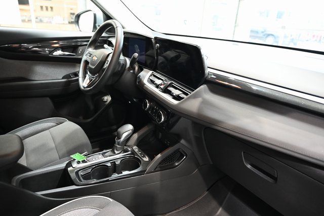 Used 2024 Chevrolet TrailBlazer LT w/ Convenience Package image 13