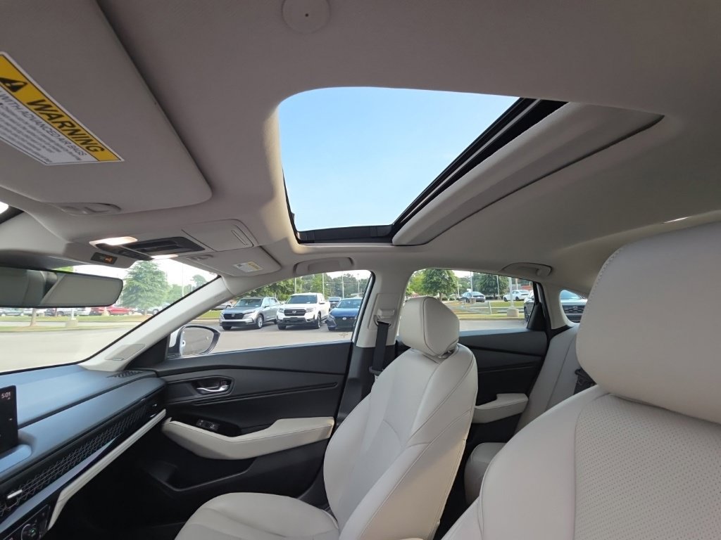 Used 2025 Honda Accord Touring image 28