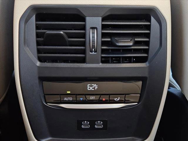 New 2026 BMW 330i Sedan w/ Premium Package image 17