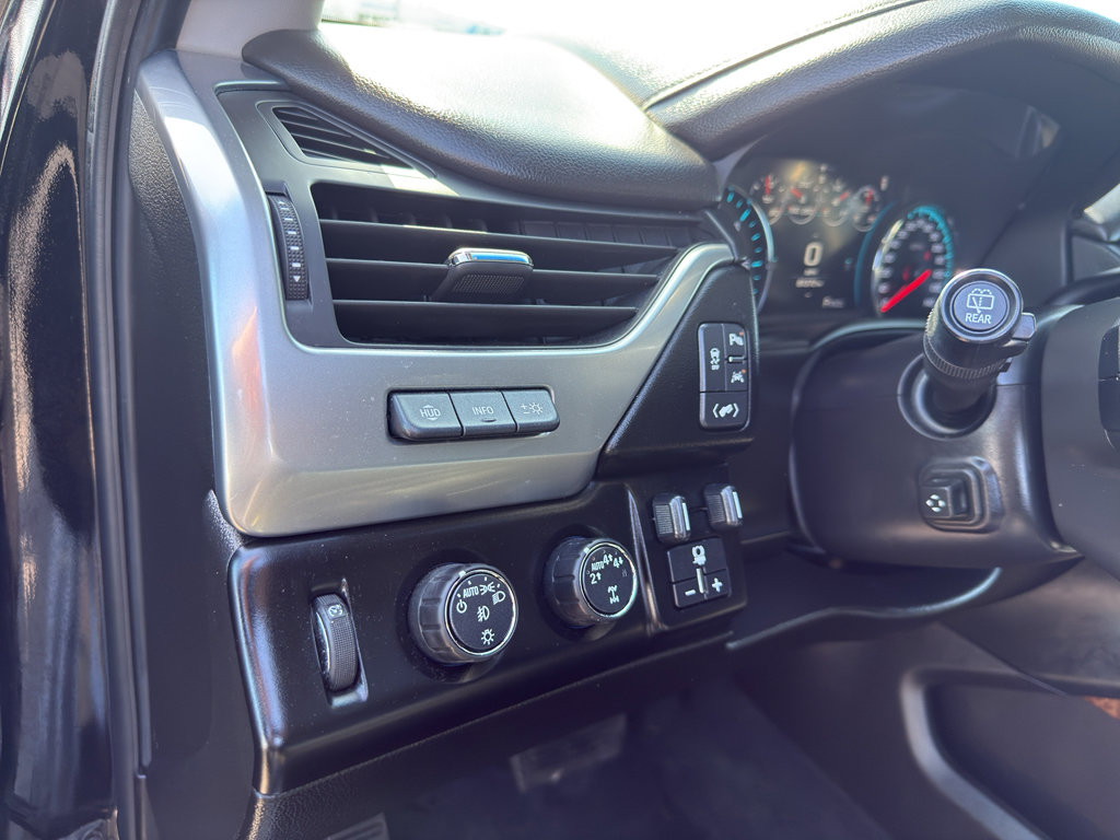 Used 2019 Chevrolet Suburban Premier image 14