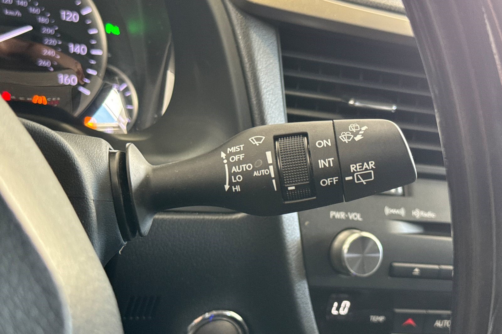 Used 2019 Lexus RX 350L Luxury w/ Accessory Package AWD/4WD image 34