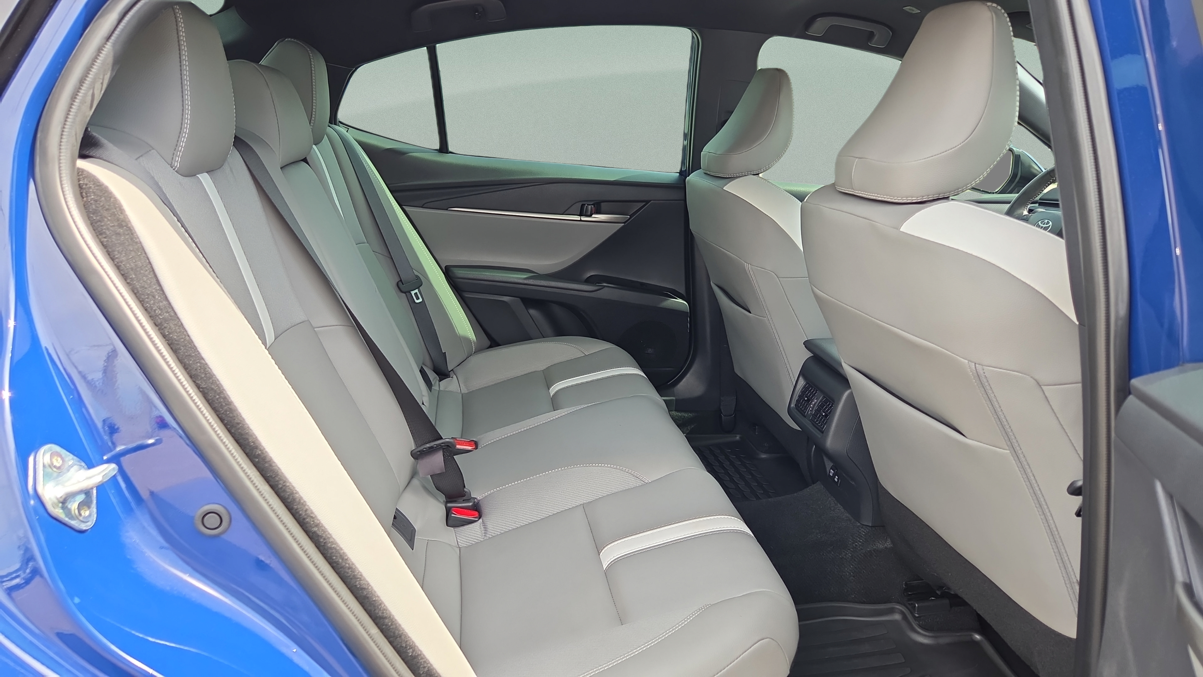 Certified 2026 Toyota Camry SE FWD image 14