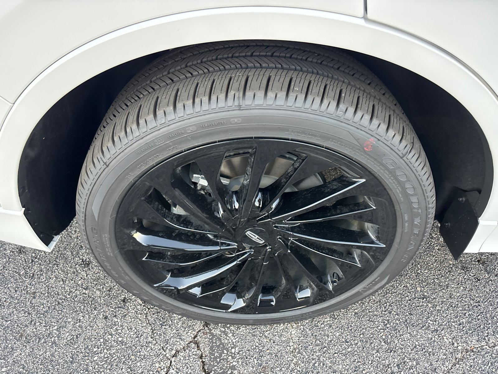 New 2027 Lincoln Aviator Reserve AWD/4WD image 10