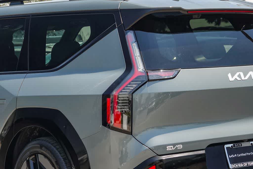 Certified 2024 Kia EV9 GT-Line AWD/4WD image 7