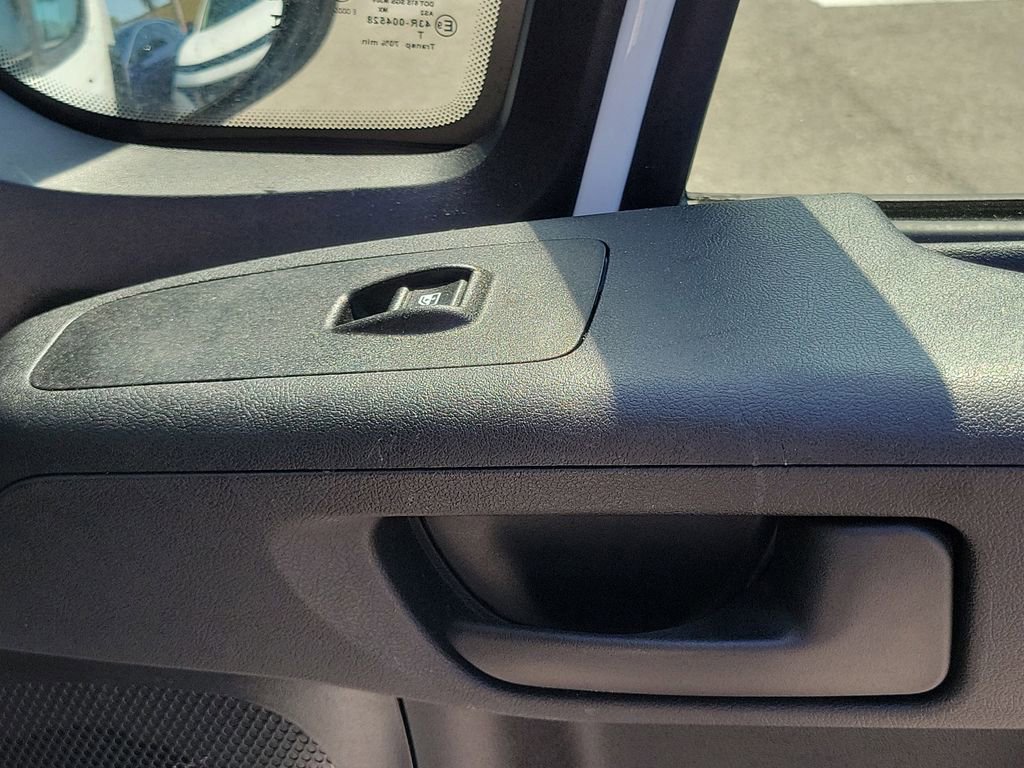 Used 2025 RAM ProMaster 2500 w/ Convenience Group FWD image 10