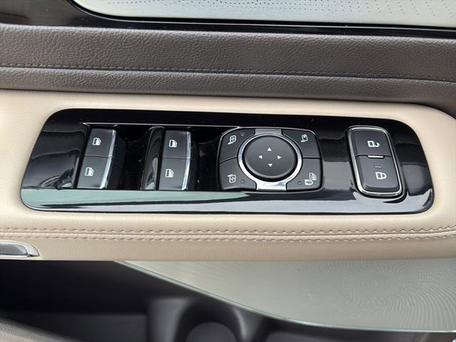 Used 2021 Lincoln Aviator Reserve w/ Equipment Group 202A image 16