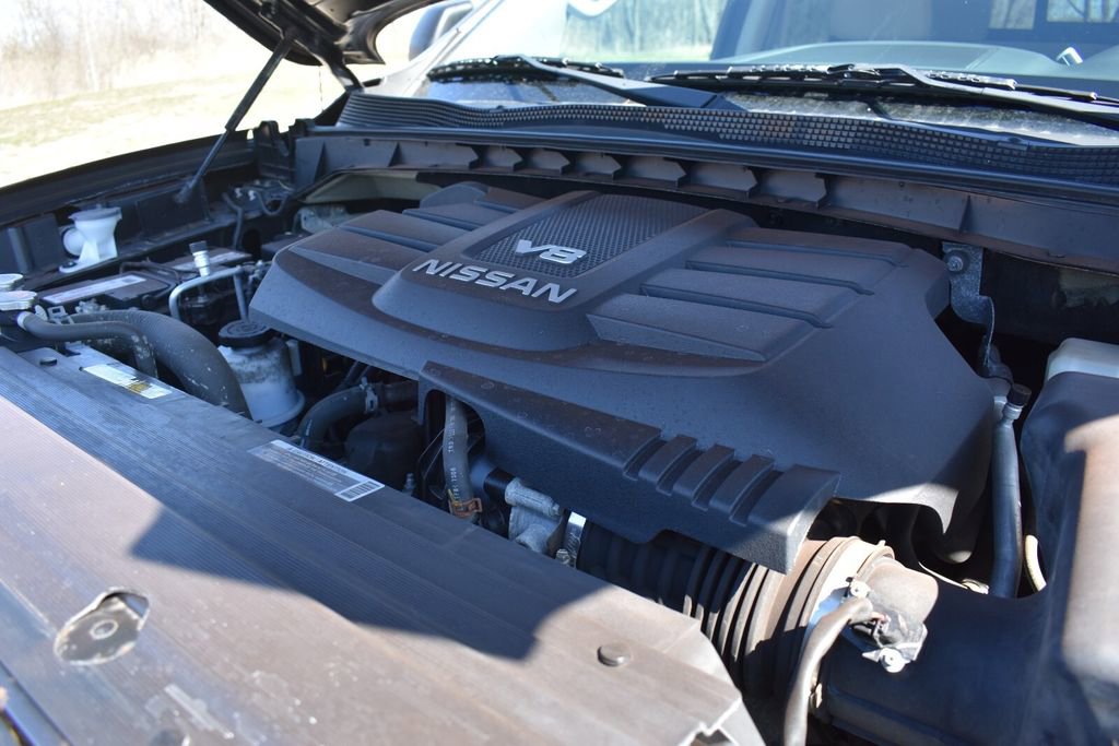 Used 2018 Nissan Titan SV w/ SV Convenience Package image 40