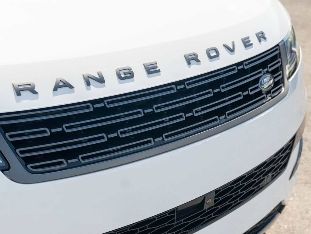 New 2027 Land Rover Range Rover Sport SE AWD/4WD image 15