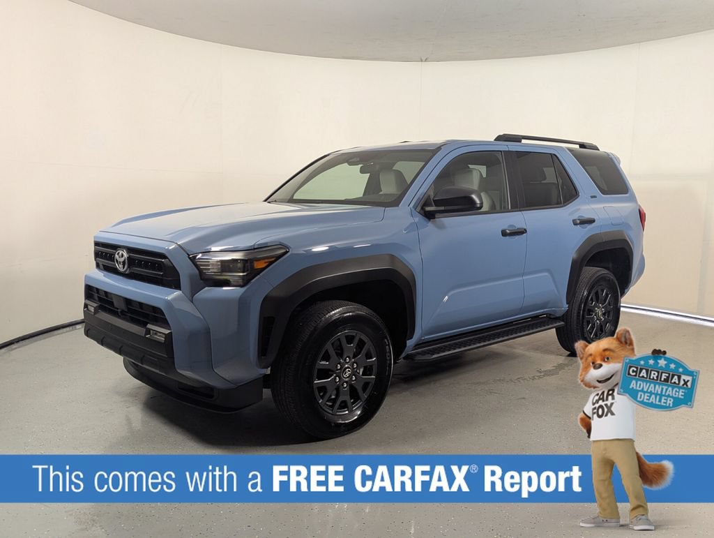 Used 2025 Toyota 4Runner SR5 AWD/4WD image 3