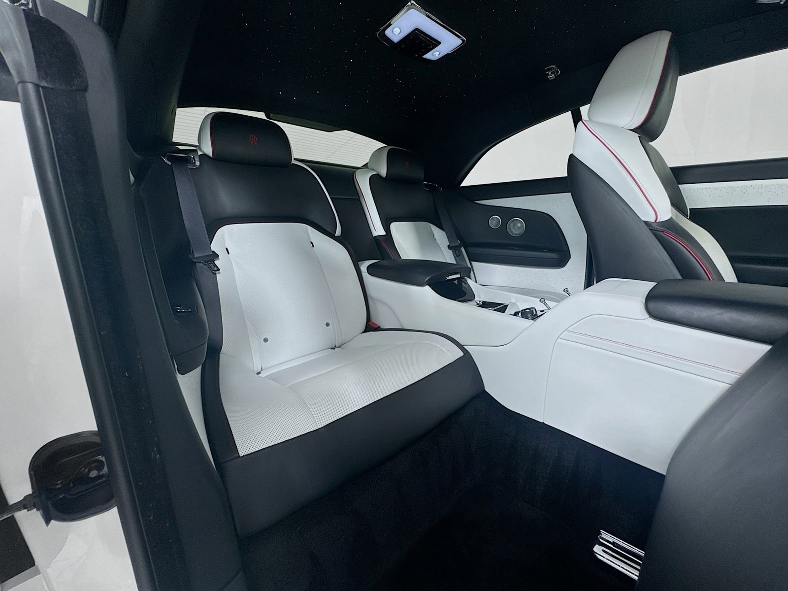 Certified 2025 Rolls-Royce Spectre w/ Spectre Launch Package image 26