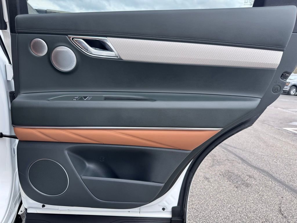 Used 2025 Genesis GV80 3.5T Prestige image 28