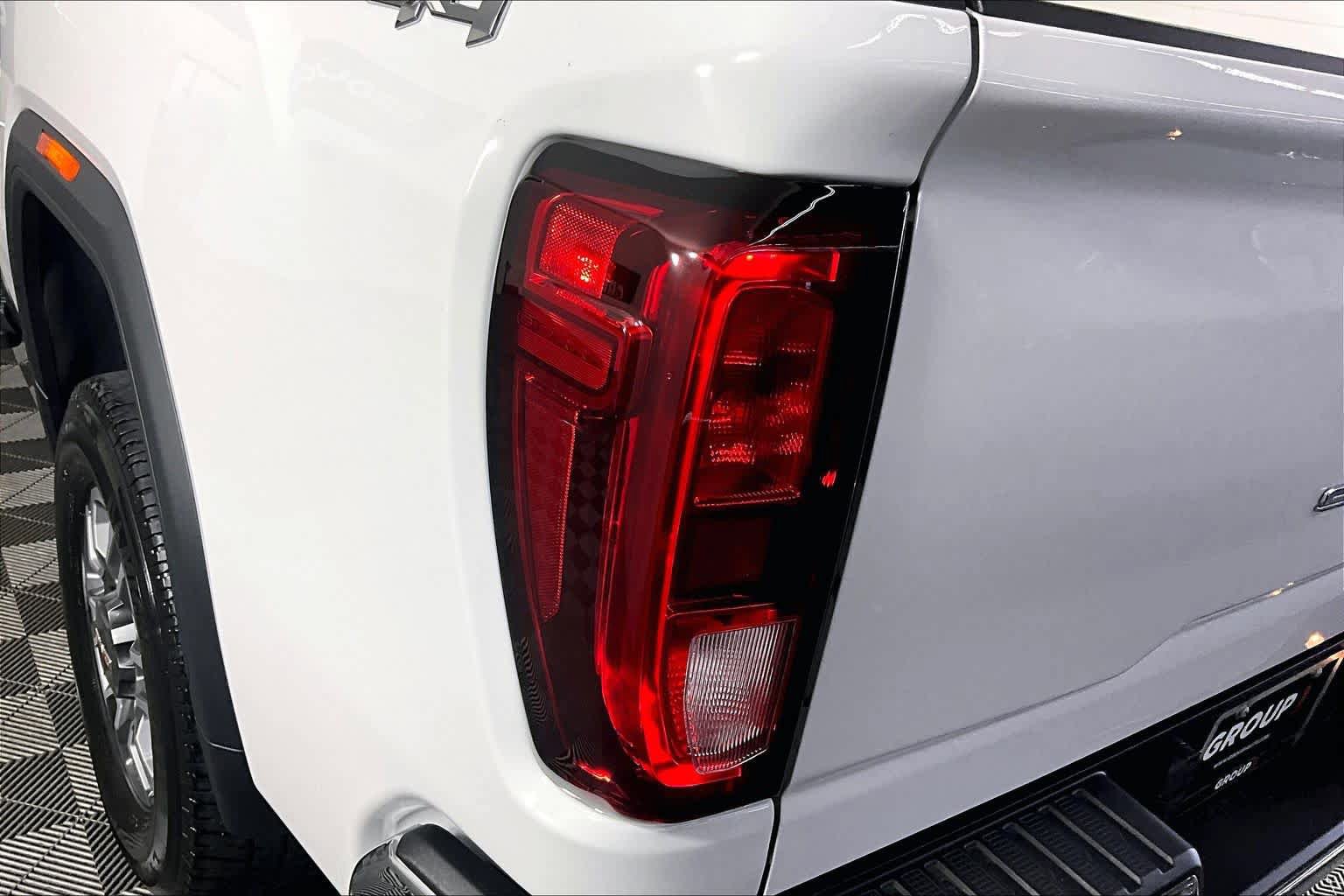 Certified 2025 GMC Sierra 3500 SLE w/ SLE Value Package AWD/4WD image 28