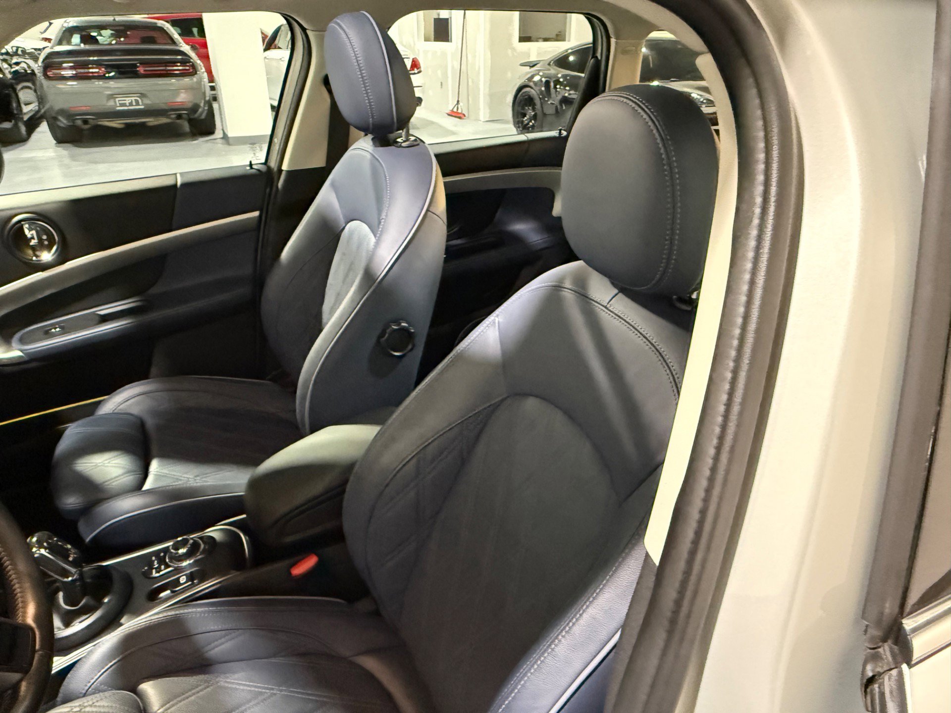 Used 2023 MINI Cooper Countryman S w/ Signature Upholstery Package image 19