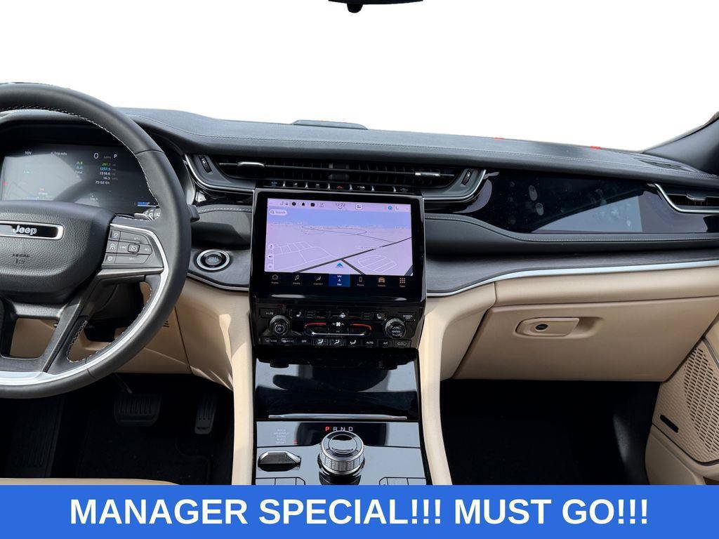 Used 2024 Jeep Grand Cherokee Limited 4xe AWD/4WD image 11
