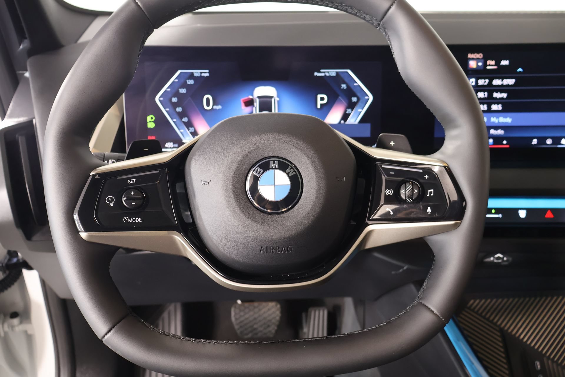 Used 2025 BMW X3 xDrive30i w/ Premium Package AWD/4WD image 3