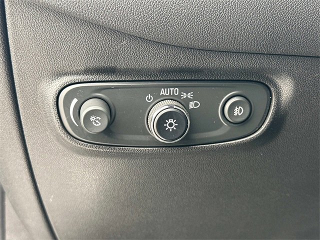 Used 2024 Chevrolet Equinox Premier image 12