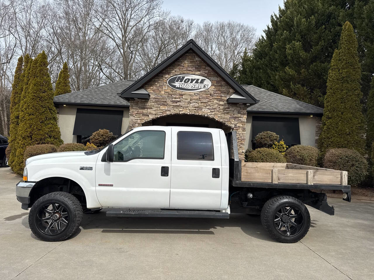 Used 2003 Ford F250 XLT image 1