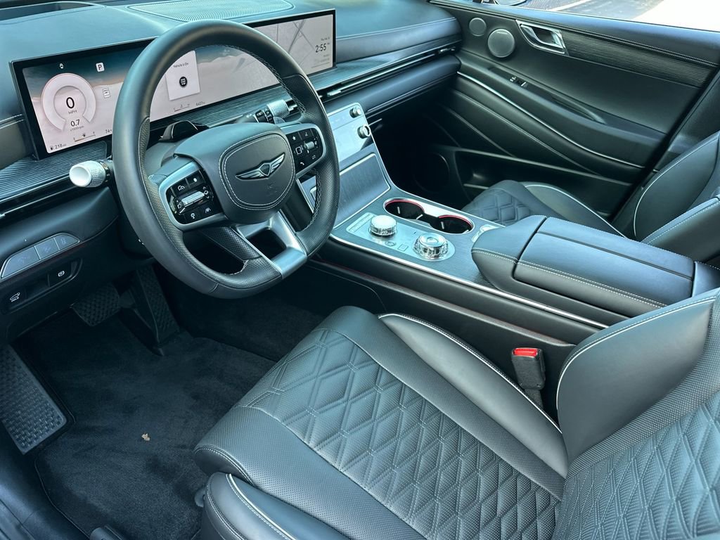 Used 2025 Genesis GV80 3.5T image 11